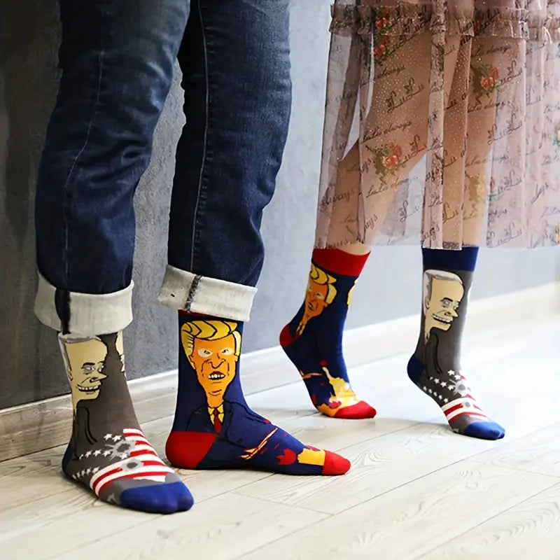 1pair Creative Trendy The End Of The United States Pattern Cotton Blend Crew Socks, Biden & Trump Asymmetrical Unisex Socks For Men And Women Couples Friends Teenager Girls Boys Gifts