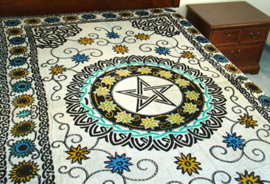 Black on Green & Yellow, Knots & Flowers with Pentacle Center & Knot Borders